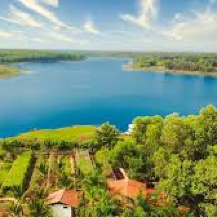 Hồ Suối Giai – vẻ đẹp hoang sơ