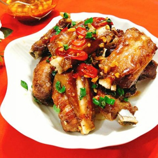 Sườn heo cháy tỏi