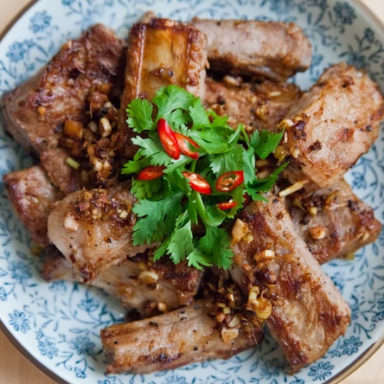 Sườn heo chiên xả