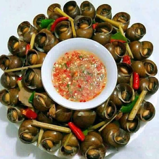 Ốc bươu hấp sả